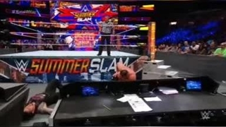 مسابقه ساموآجو و رومن رینز و براک لزنر و بران استرومن با گزارش فارسی