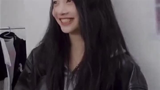 بایستون تو لسرافیم ؟