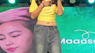 آهنگ خوندن جی جی