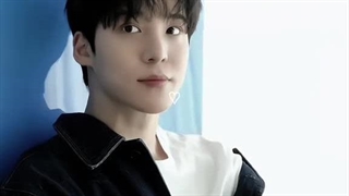 تولد یونهو پاپی خوش قلب و مهربون کلیییییییییی مبارک :)***