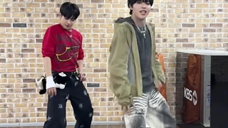 چالش دنس آهنگ ' Knock Knock ' با آمارو از کیک فلیپ و کیتا عضو EVNNE