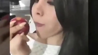 بیا اینو بخور