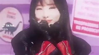 ادیت نایون با وایب قرمز (درخواستی)