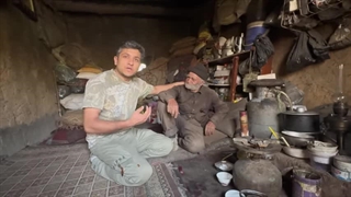 زندگی رازآلود یک پیرمرد در اعماق کوهستان|چرا خودش را از مردم پنهان کرده؟