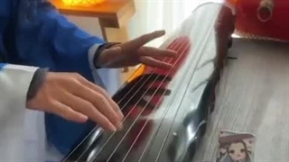 خیلی خوب ساز میزنه :)))